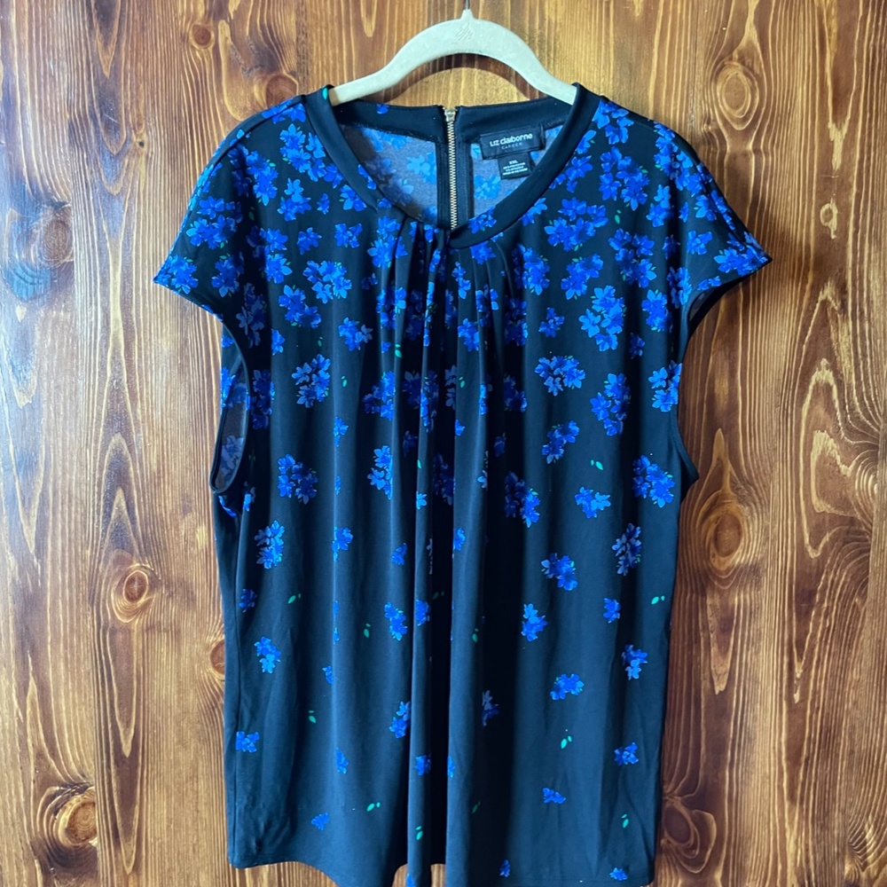 Liz Claiborne Woman's XXL Top